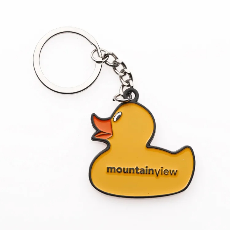 Custom Brand logo Keyrings Metal Anime Cartoon Golden Yellow Duck Keychain /cute Duck Key Chain