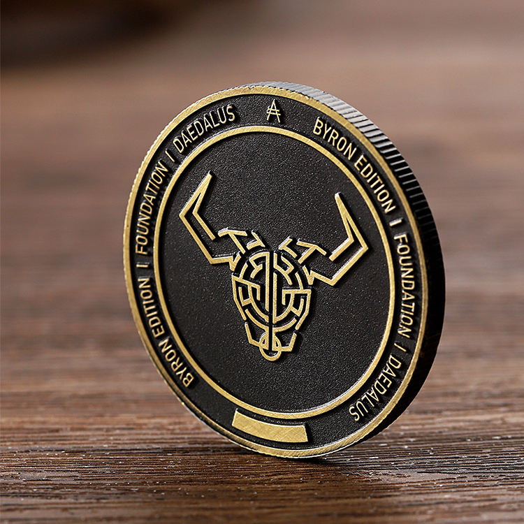 European Style Black Bull Head Gold Plated Tungsten Coin