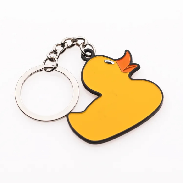 Custom Brand logo Keyrings Metal Anime Cartoon Golden Yellow Duck Keychain /cute Duck Key Chain