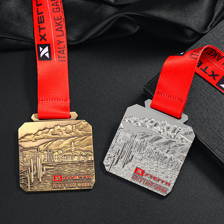 Custom Metal square Shape Embossed Design Lake Italy Medals