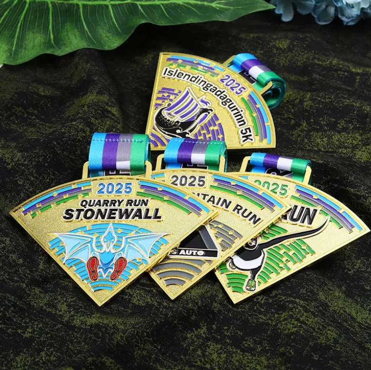 Custom Gold 4 Parts Puzzle 5k Stonewall Mountain Run Medal