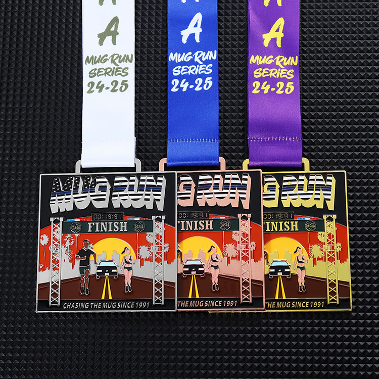 Gold Silver Copper Finisher Medals Sports Metal Award 3D Anime Character Enamel Medal Chasing Running Run Marathon Medal Custom