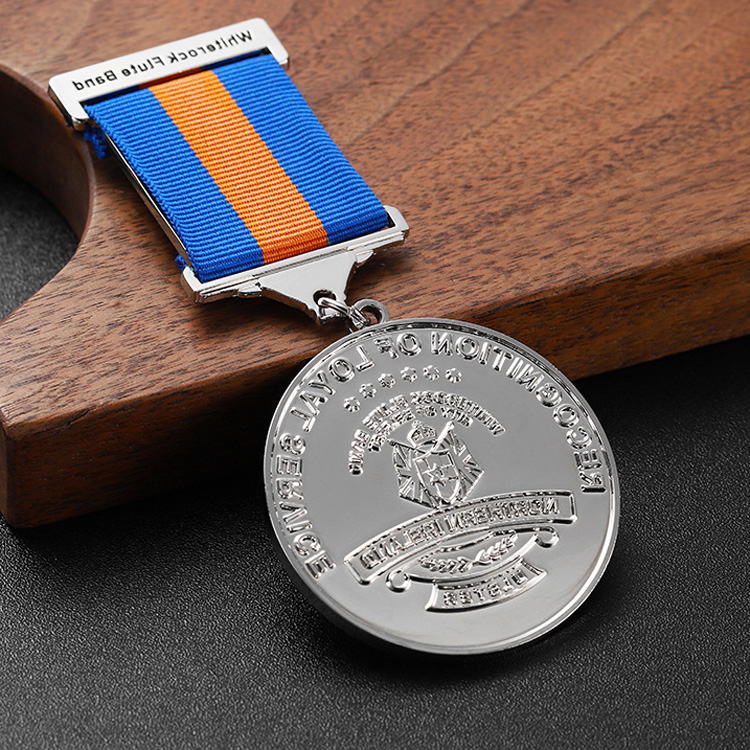 High Quality New 2D Metal Badge Custom Silver Plated Badge Pin Suit Medal of Ribbon Honor Badge Award With Safety Pin