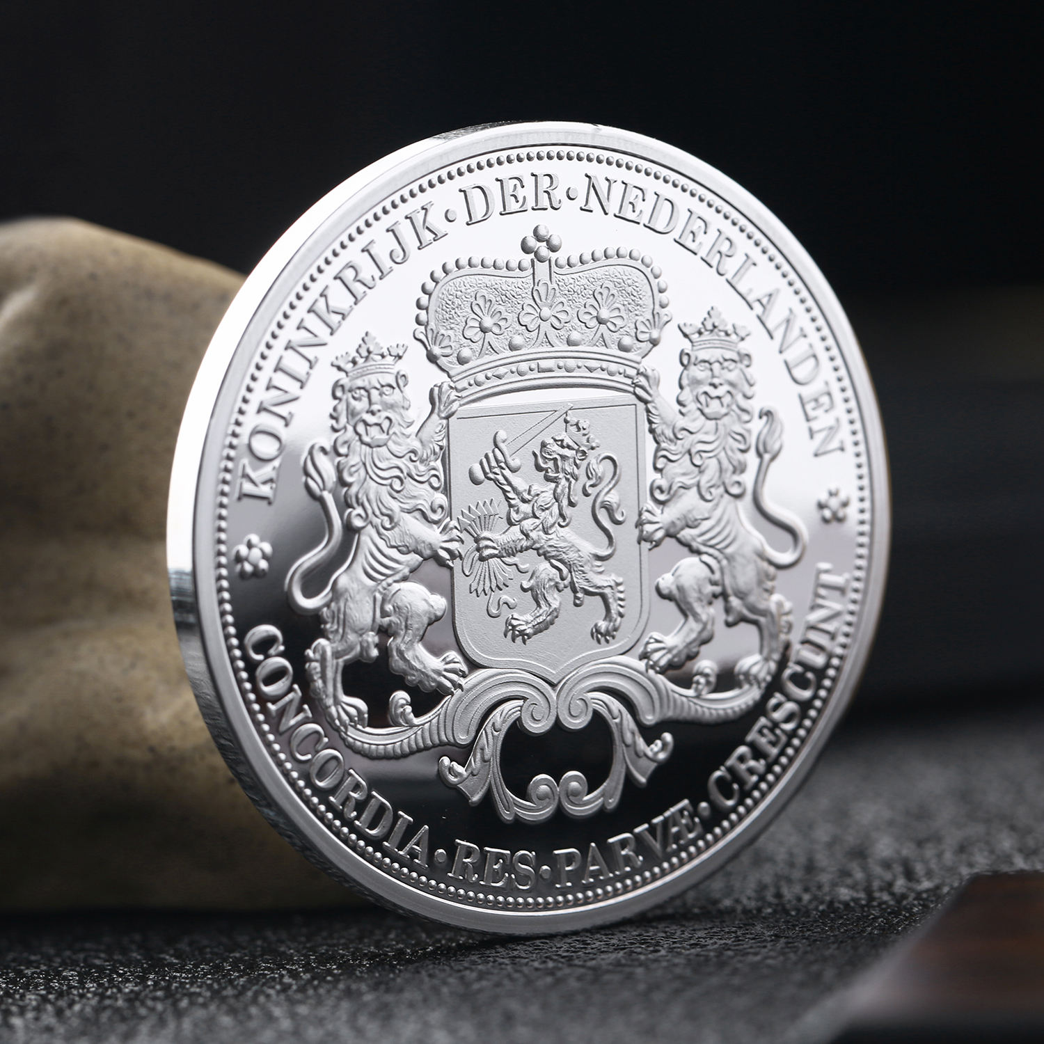 Custom Metal Mirror Coins Silver Souvenir