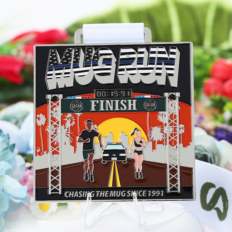 Gold Silver Copper Finisher Medals Sports Metal Award 3D Anime Character Enamel Medal Chasing Running Run Marathon Medal Custom