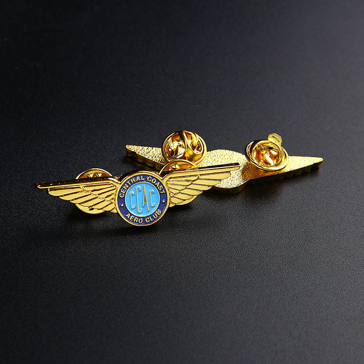 Free Sample Hot Sales Custom Enamel Fly Wing Metal Badge